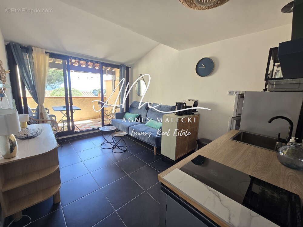 Appartement à LA CROIX-VALMER