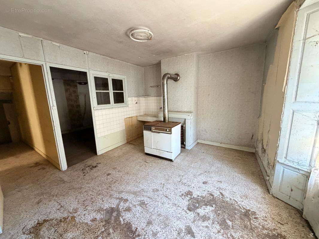 Appartement à CERILLY