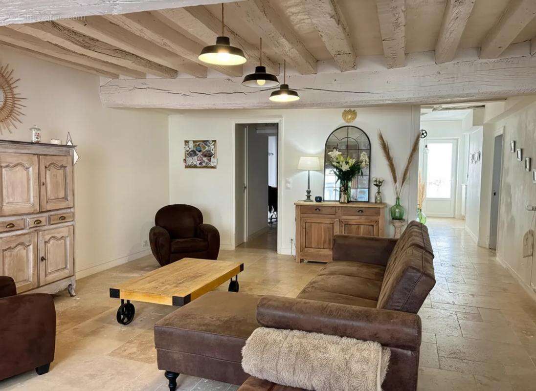 Maison à FAY-AUX-LOGES