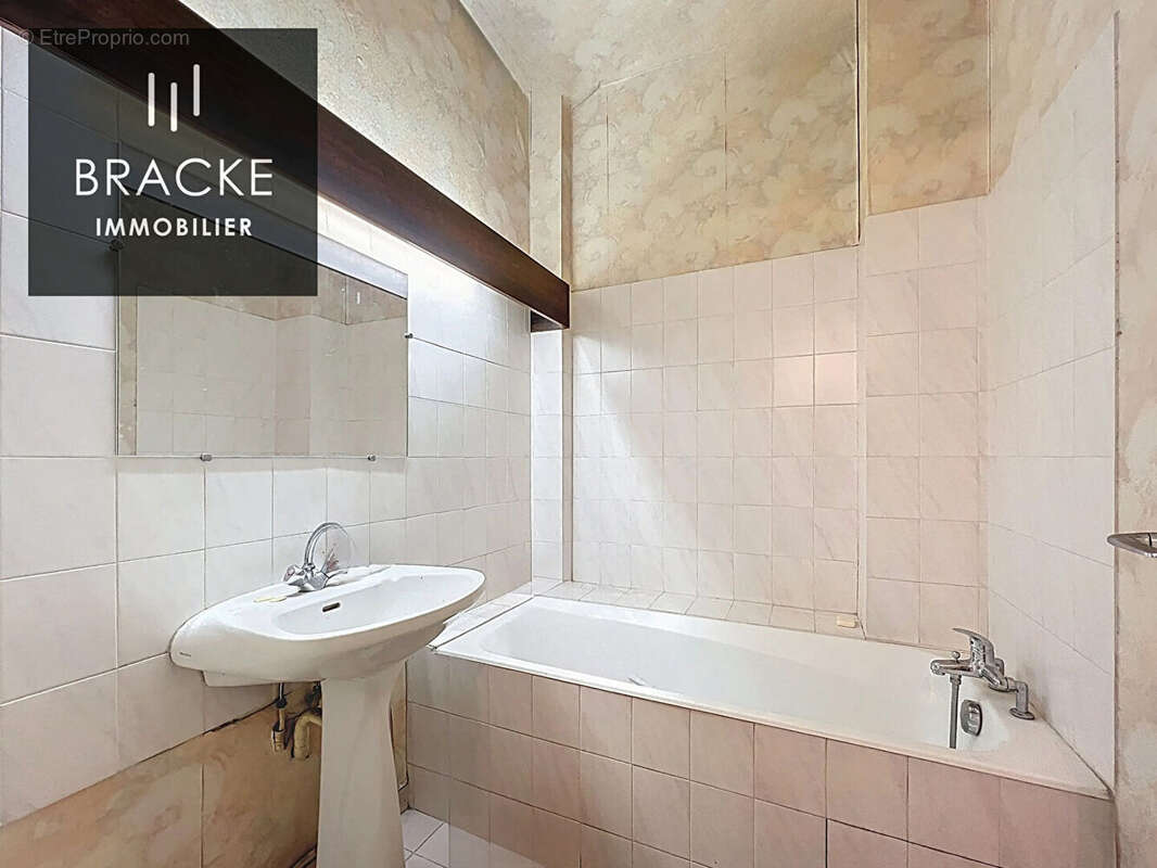 Commerce à ASNIERES-SUR-SEINE