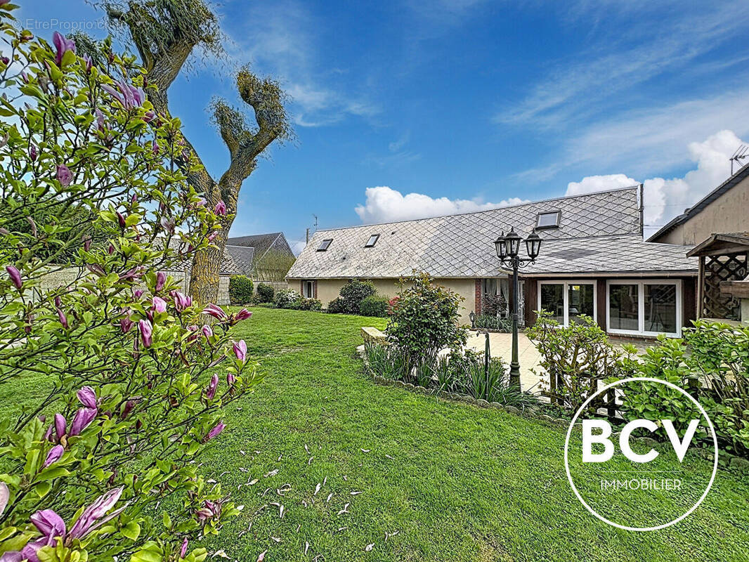 Maison à FONTENAY-SUR-EURE