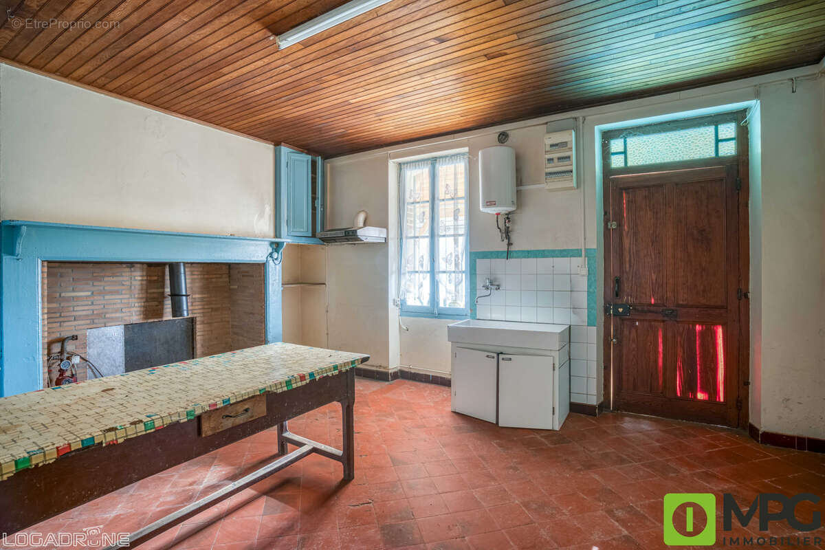 Maison à LA SAUVETAT-SUR-LEDE