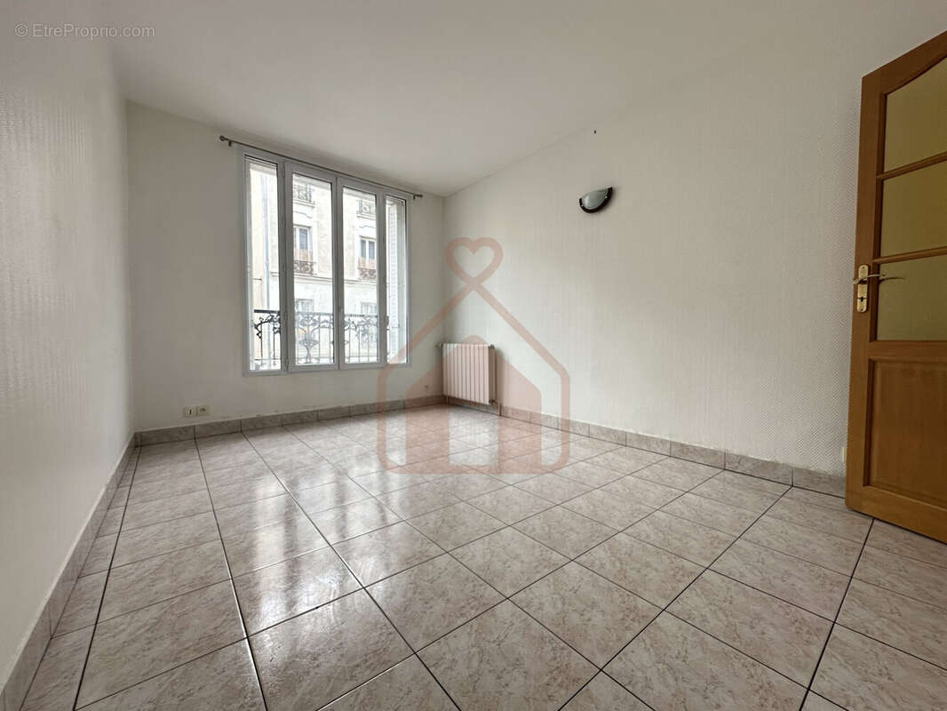 Appartement à IVRY-SUR-SEINE