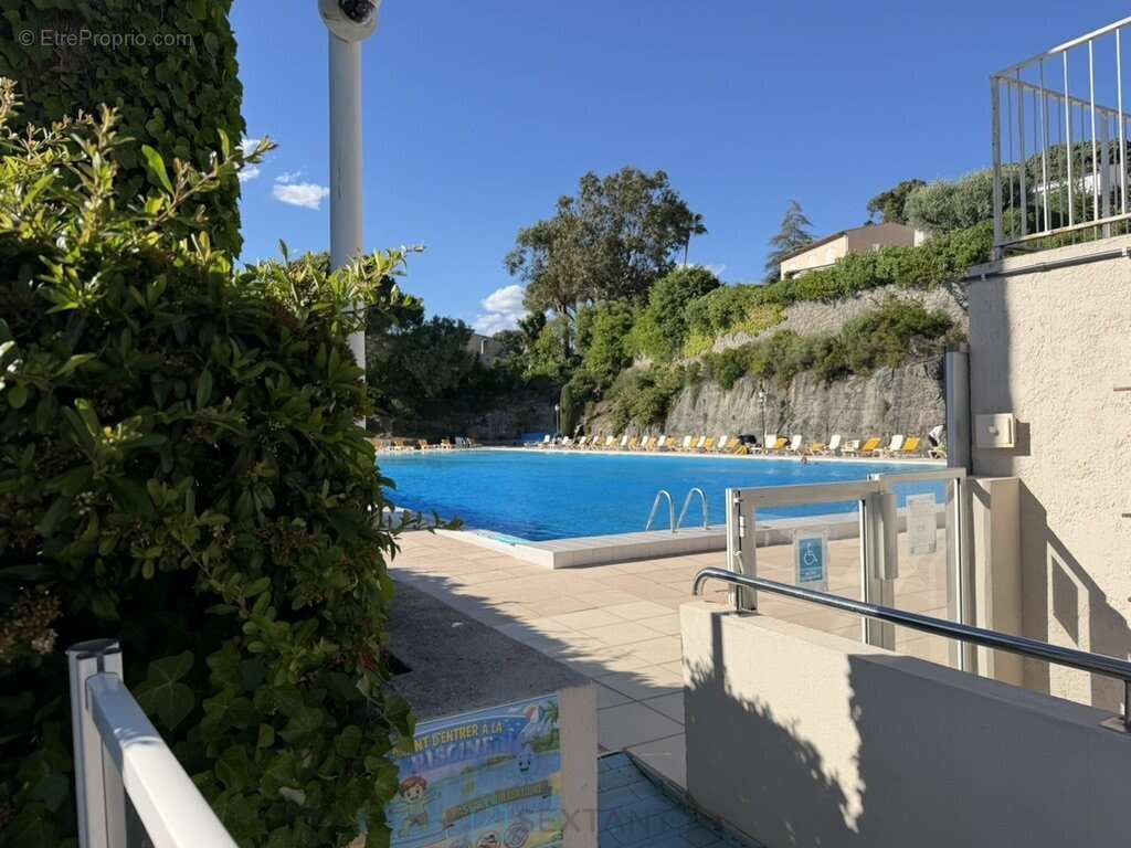Appartement à VILLENEUVE-LOUBET