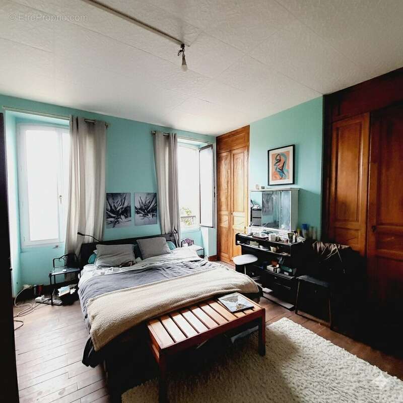 Maison à VILLENEUVE-SUR-YONNE