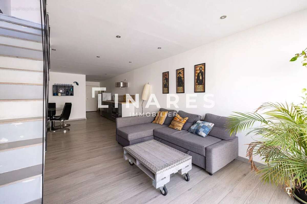 Appartement à MARSEILLE-8E