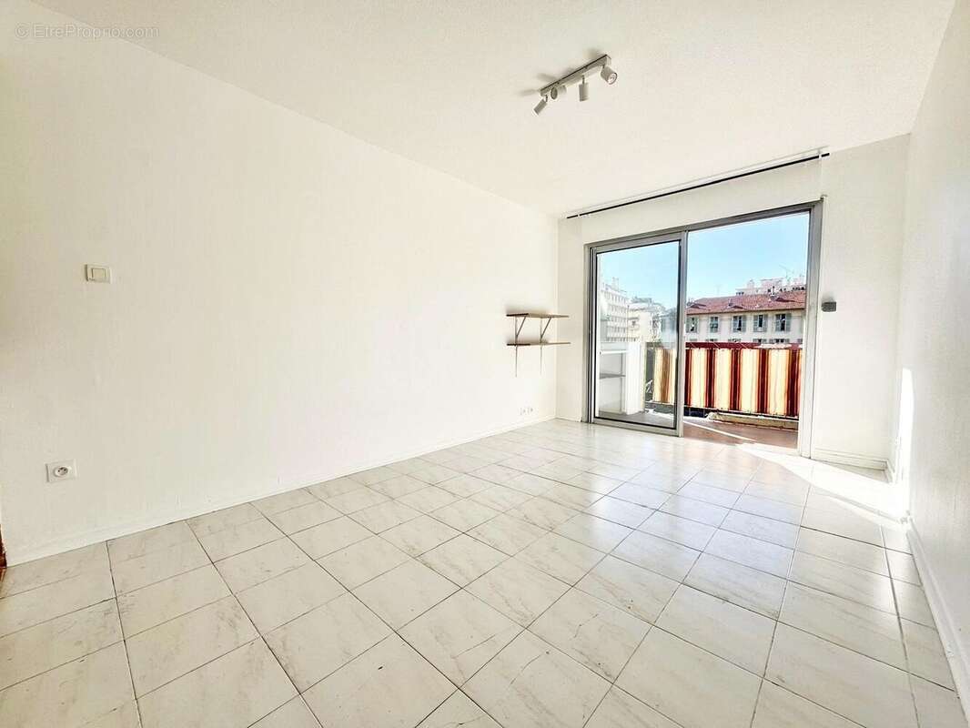   - Appartement à NICE