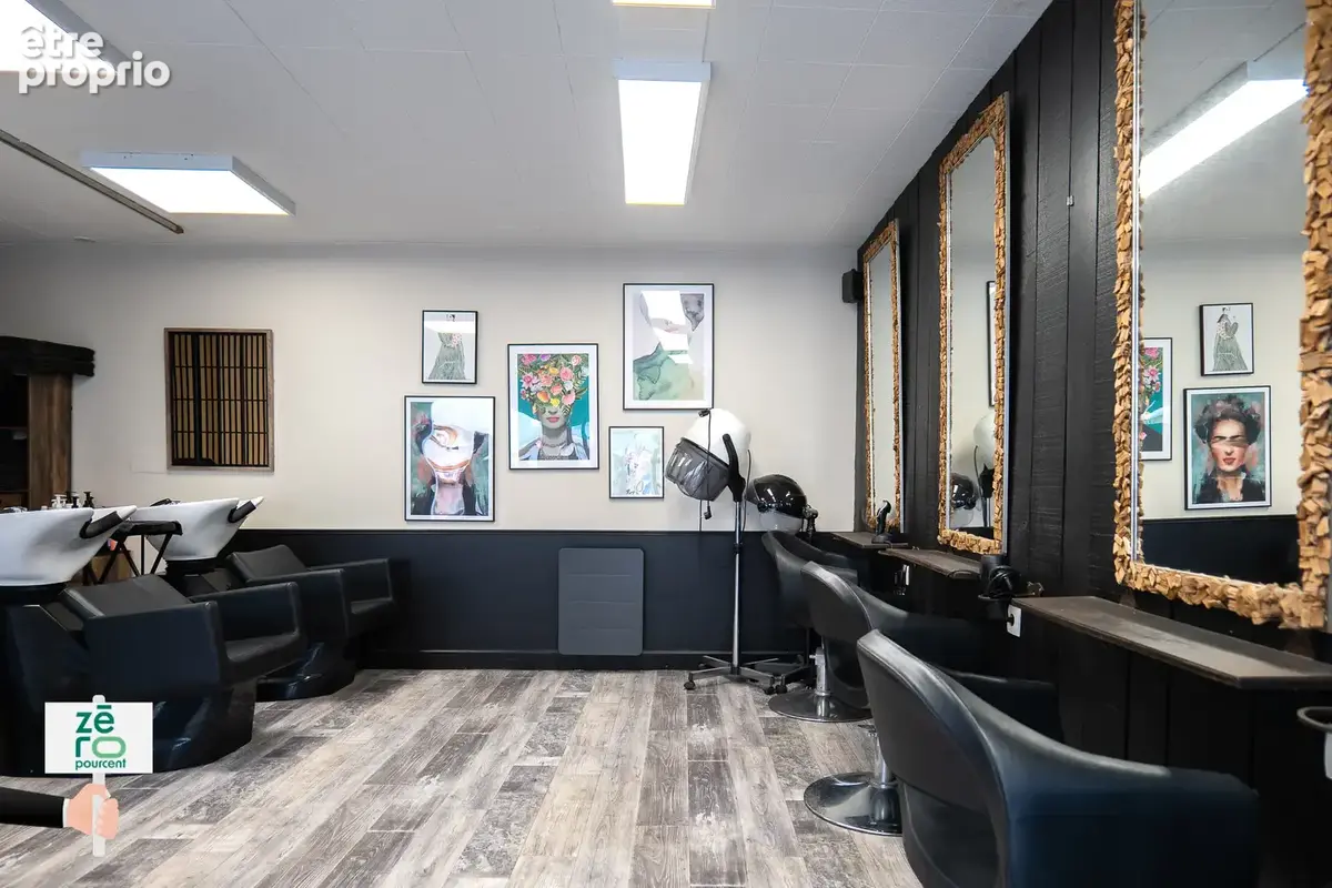 Fonds de commerce salon de coiffure à vendre   l’aiguillon-la-presqu’île   clientèle fidèle depuis plus de 30 - photo 5