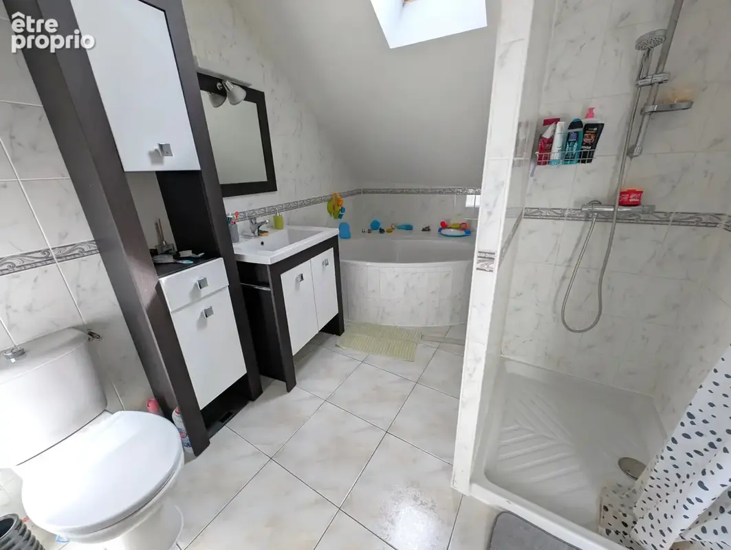 Maison au centre d'Aillant tous commerces à pied de 176m2 habitables avec 4 chambres - photo 18