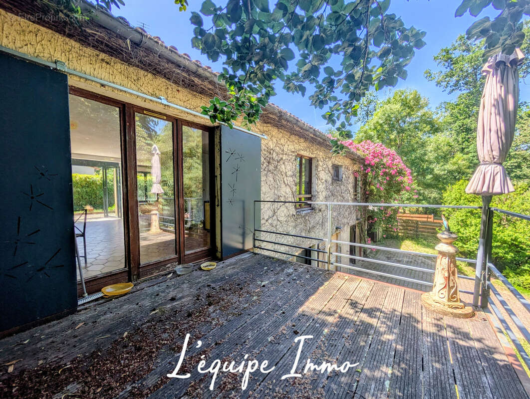 Maison T4 au calme sur sous-sol complet avec dépendance - photo 8