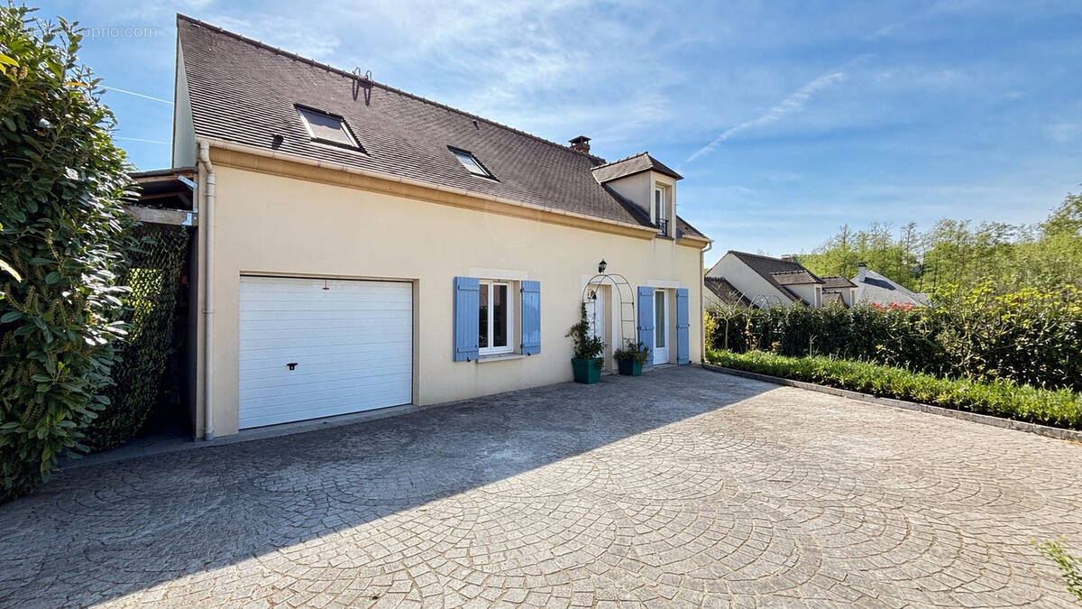 Maison à LUZARCHES