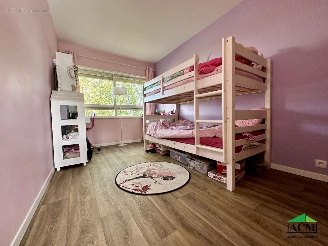 Appartement à CHAMPAGNE-SUR-OISE