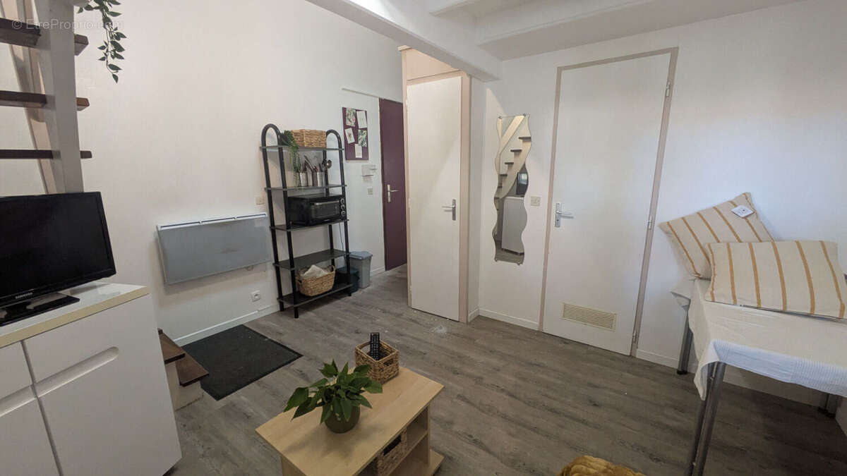 Les Minimes- Studio avec mezzanine - photo 3