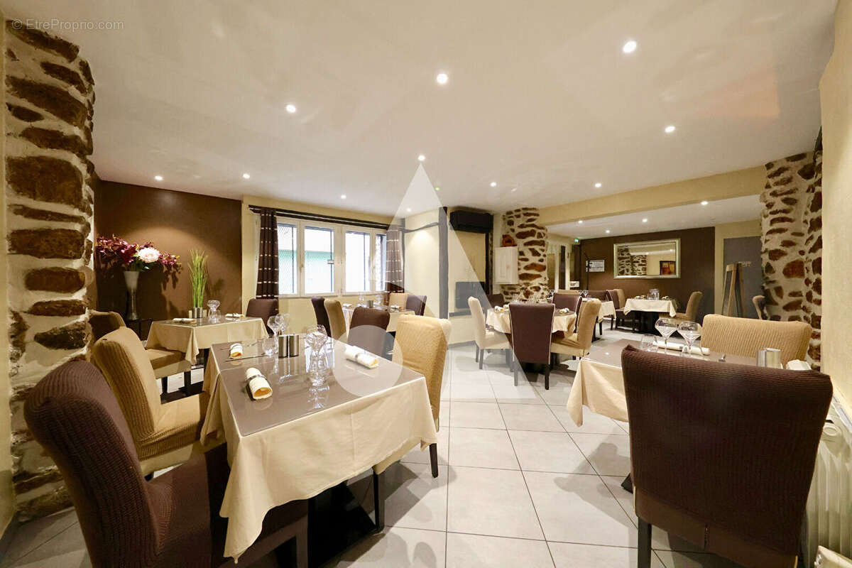 Commerce à CORBEIL-ESSONNES