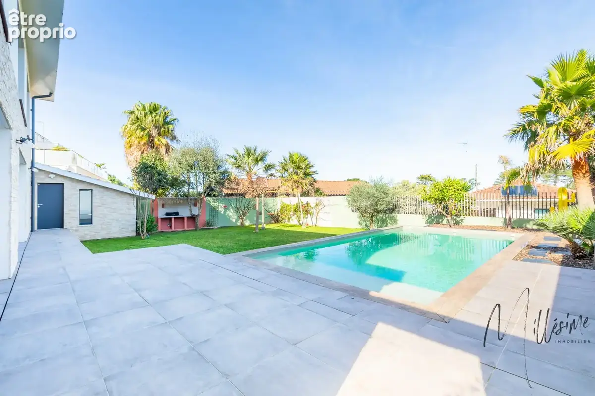 Maison 6 pièces 180 m² à vendre à Anglet (64600) - photo 1