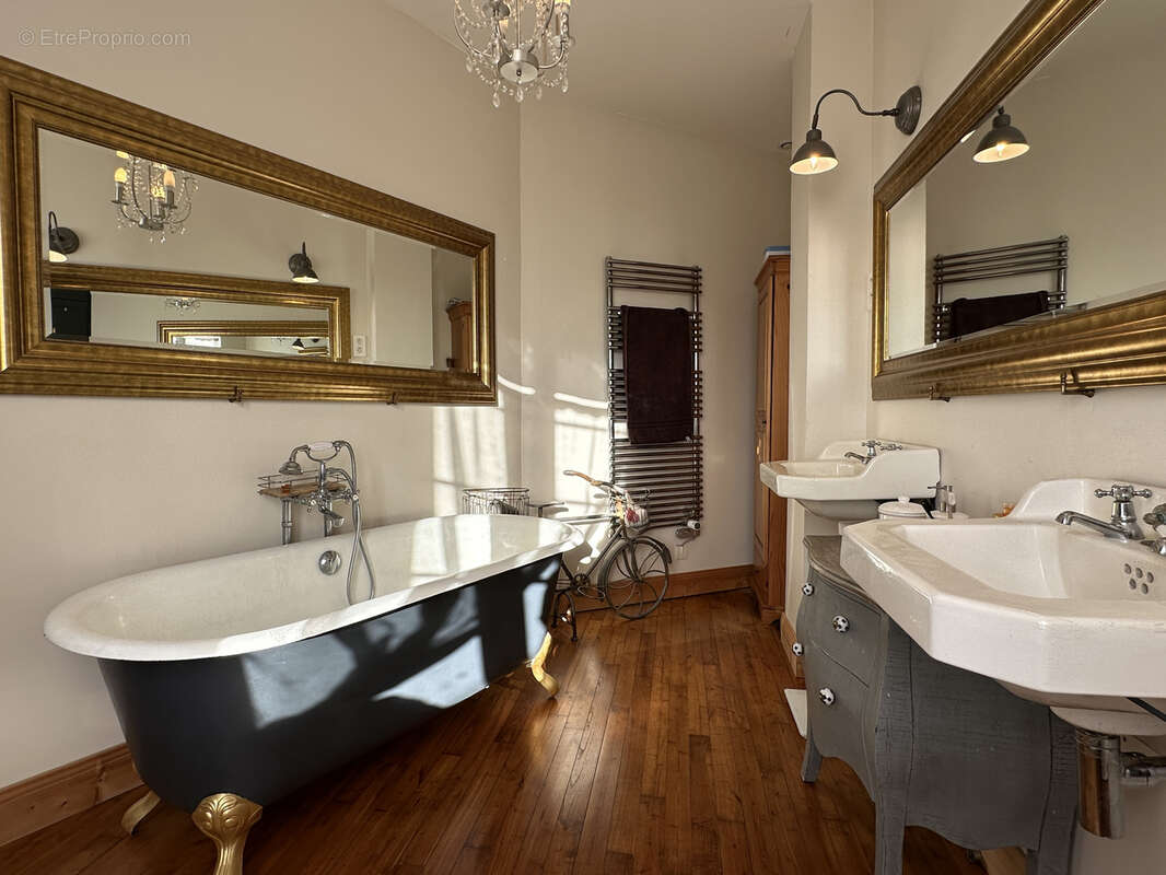 Maison à LOUZAC-SAINT-ANDRE