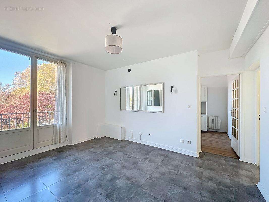 Appartement à GRIGNY