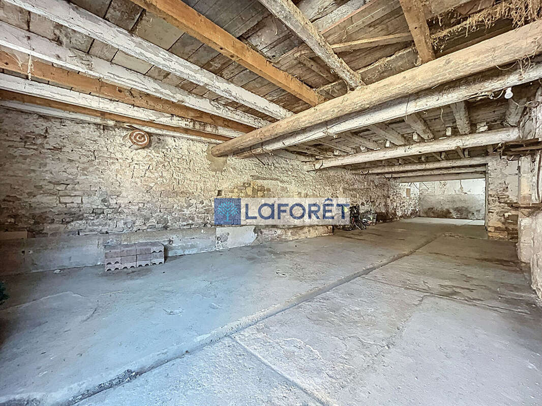 Parking à VECQUEVILLE