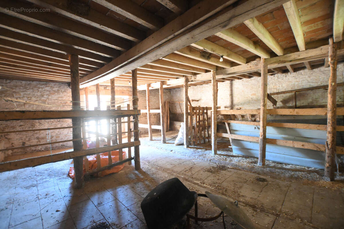 Corps de ferme près de Vézelay - photo 22