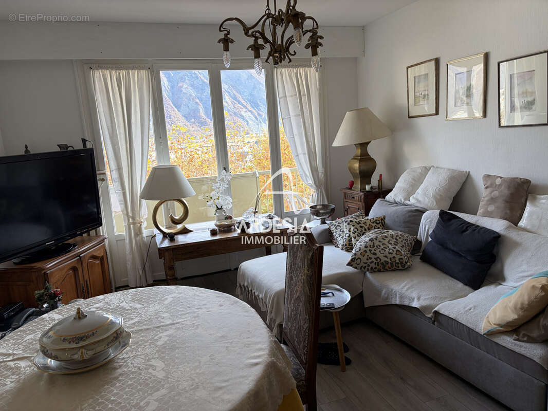 Appartement à SAINT-JEAN-DE-MAURIENNE