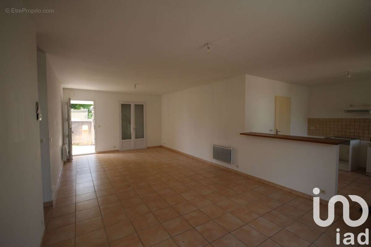Photo 2 - Maison à TONNAY-CHARENTE