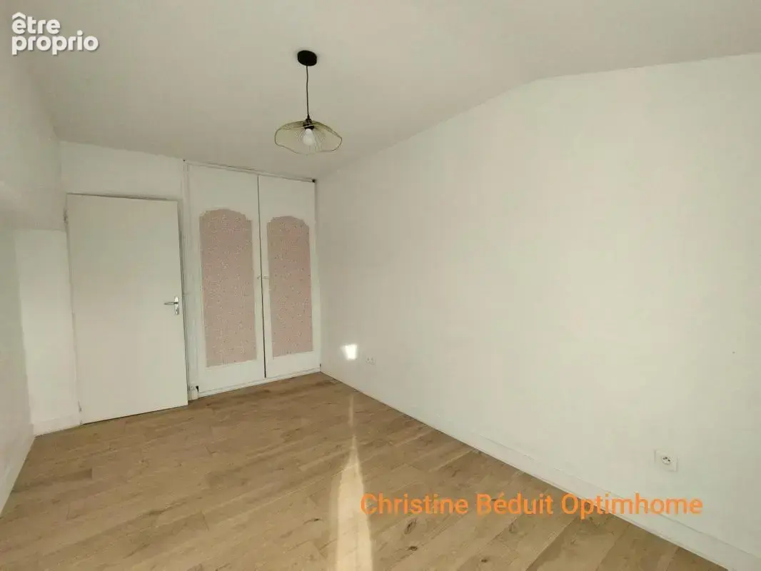 SAINT FRONT en Charente, maison 90 m², rénovée 3 chambres, abri pour voiture et terrain 1017 m² - photo 3