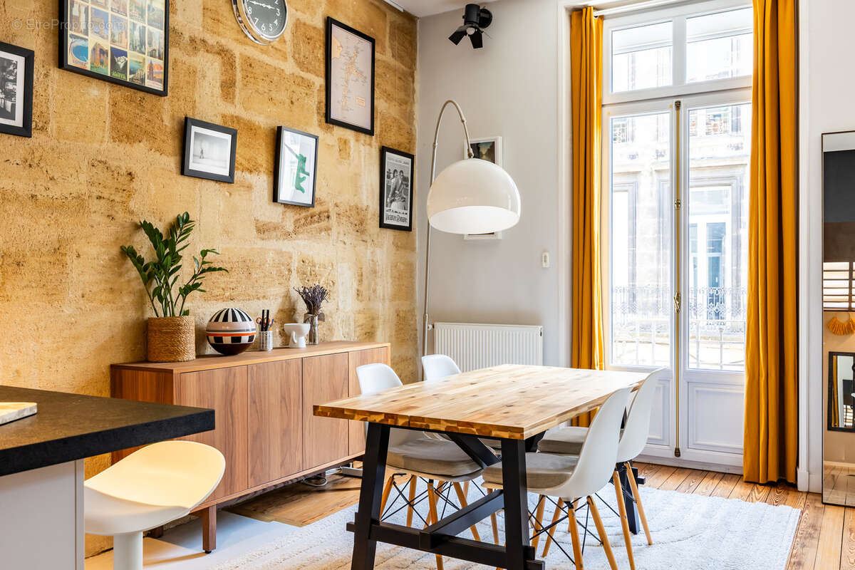 Appartement à BORDEAUX