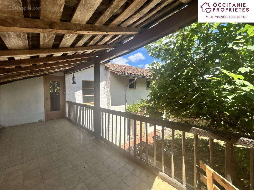 Maison à LES BORDES-SUR-ARIZE