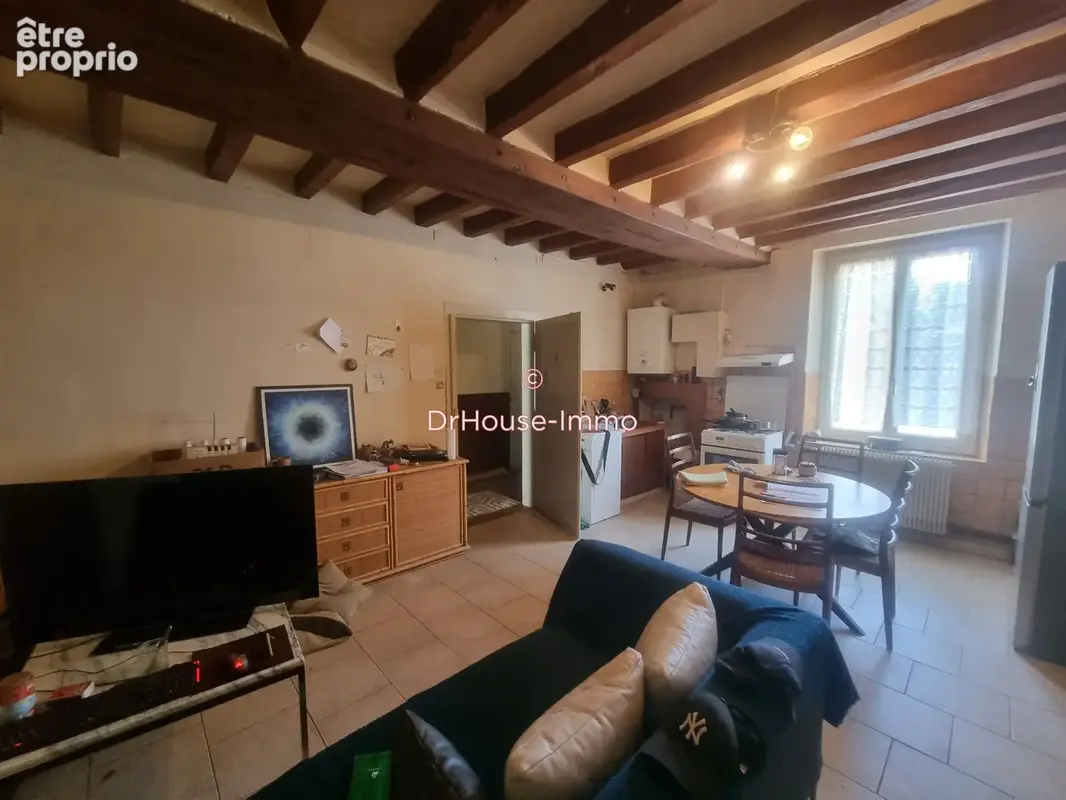 Maison 7 pièces 210 m² à vendre à Gy-Les-Nonains (45220) - photo 8