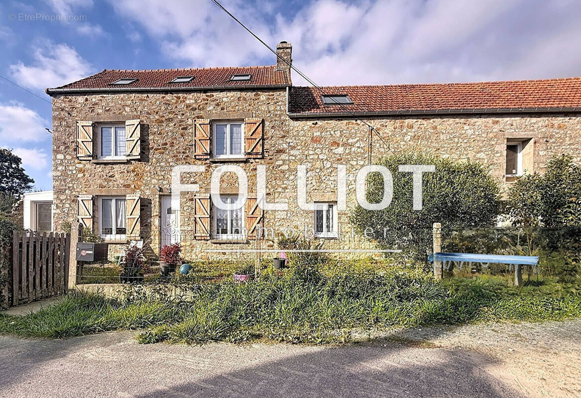 Maison à LES MOITIERS-D&#039;ALLONNE