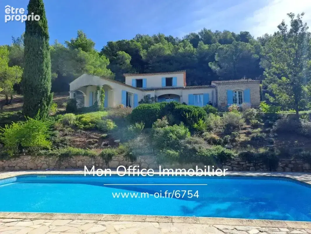 Référence : 6754-VCL. - Maison avec belle vue dominante - Piscine et pool-house - Proche Aix à ROGNES - photo 1