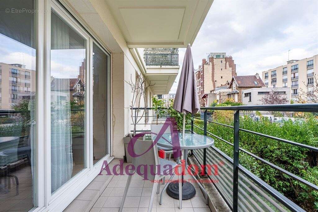 Appartement à BOIS-COLOMBES