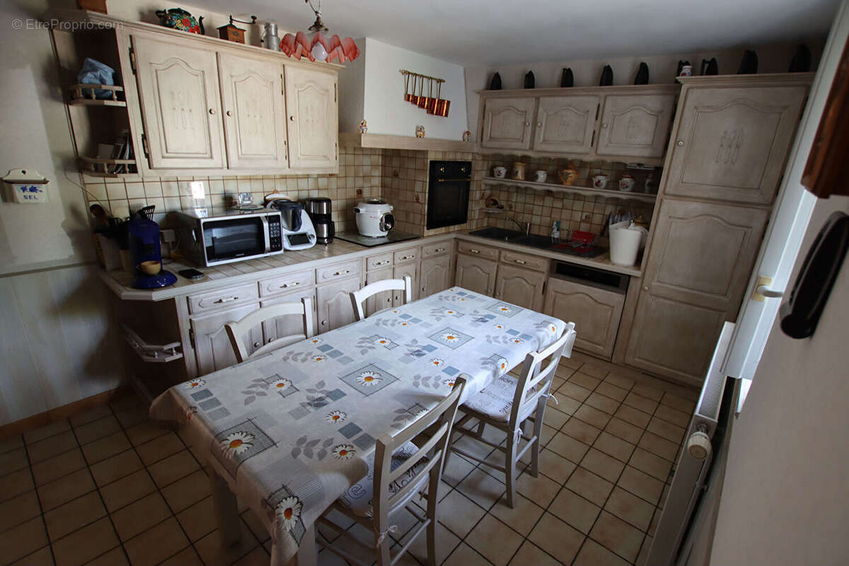 Maison à SAINT-JEAN-DE-LA-RUELLE