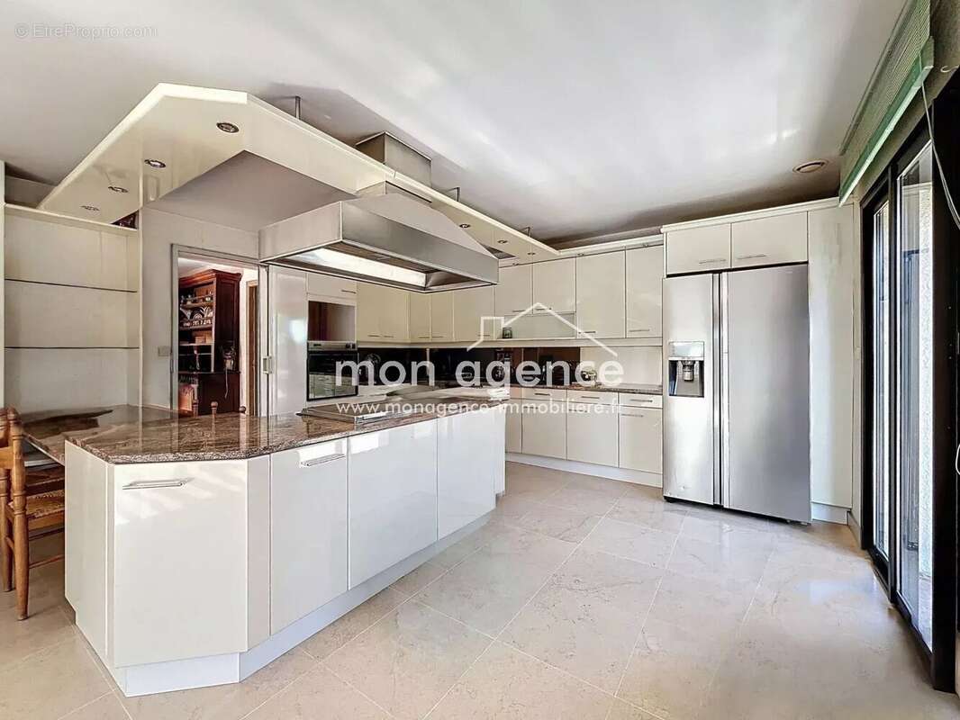 Maison à FRANQUEVILLE-SAINT-PIERRE