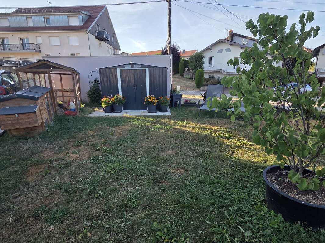Chaffois, appartement de type 3 , garage, terrasse et jardin. - photo 14