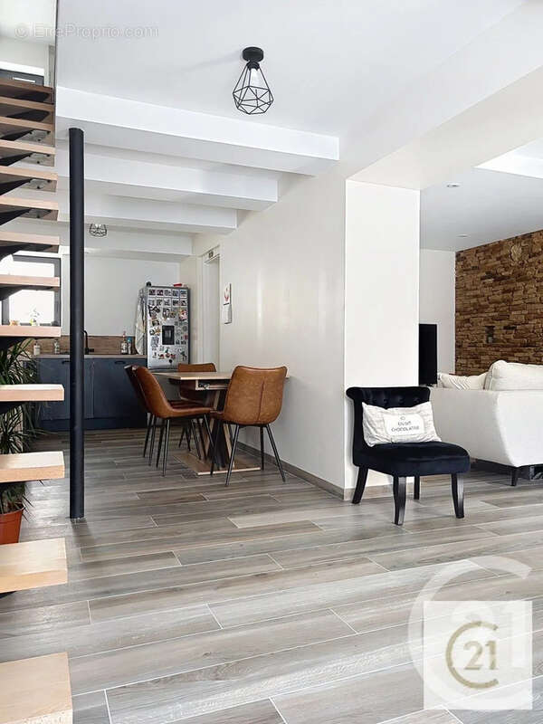 Maison 121 m² à Gibel  - photo 4
