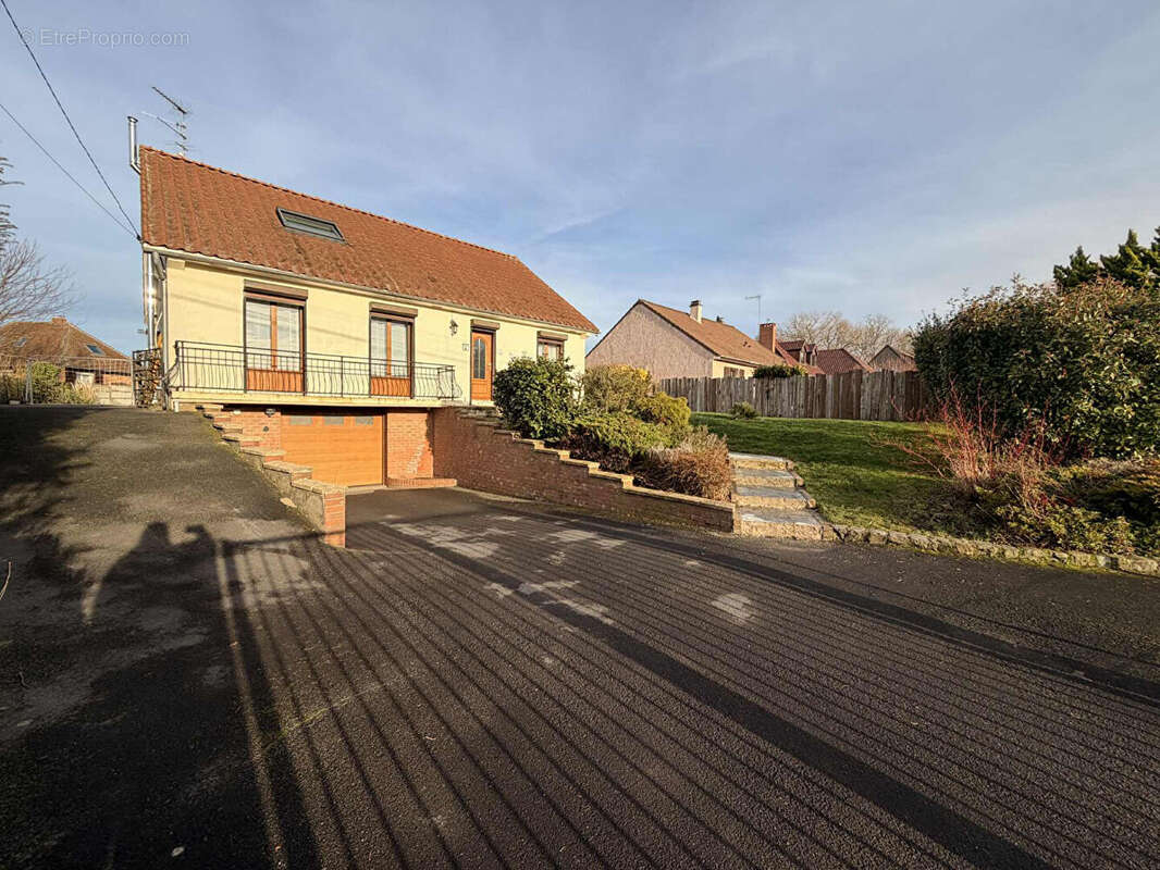 Maison à ROMBIES-ET-MARCHIPONT