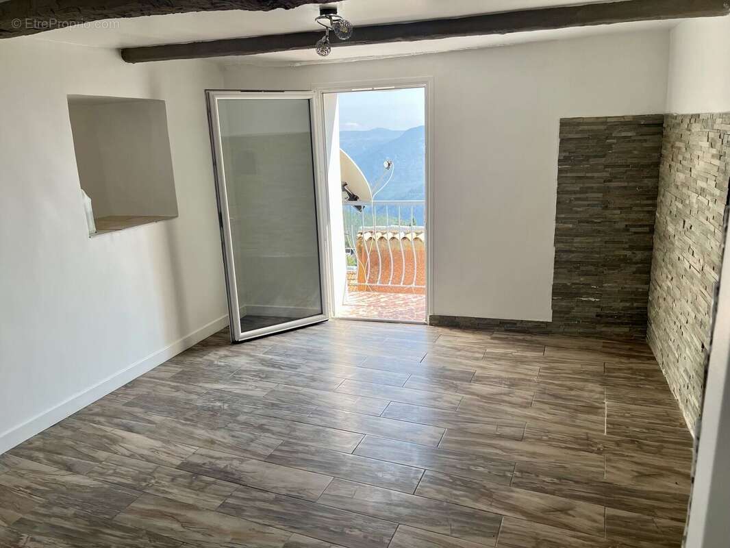 Appartement 58 m² à Toudon  - photo 2