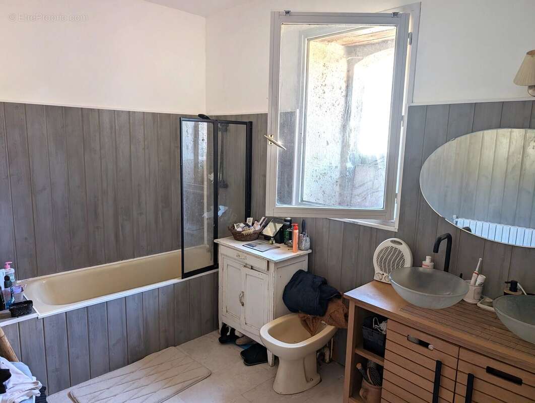 Belle maison en pierre avec gites et piscine - photo 15