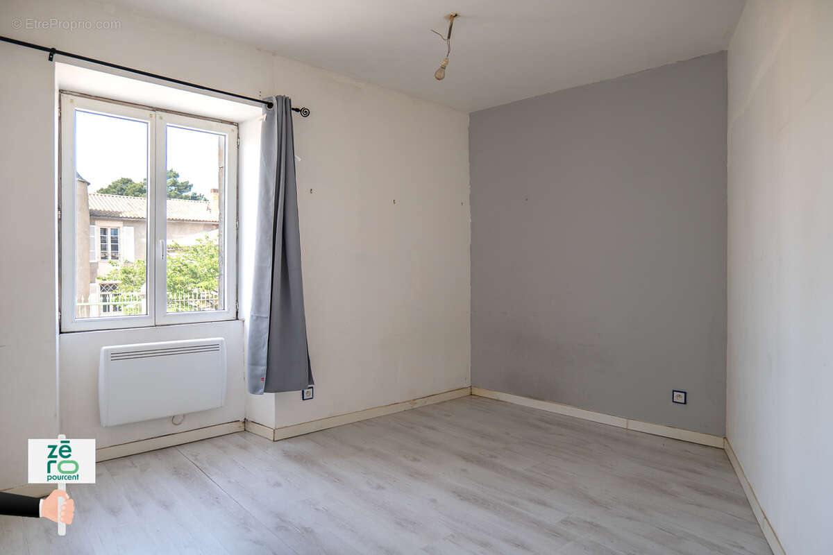 Maison à MOUTIERS-SUR-LE-LAY