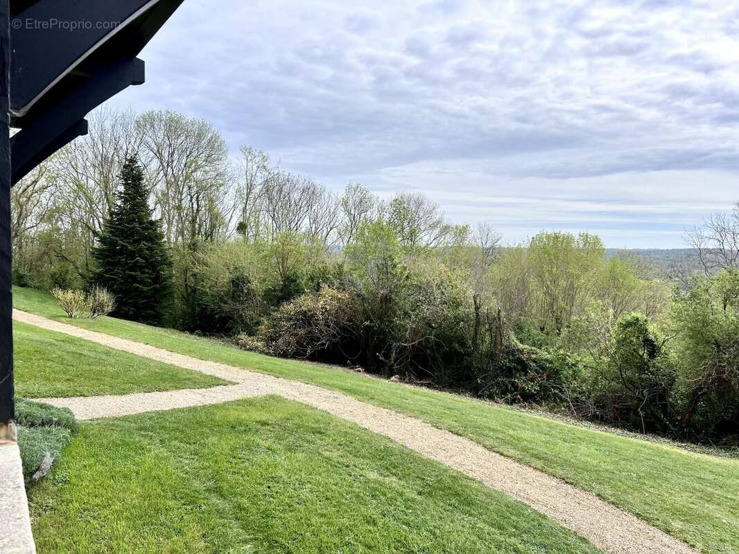 Appartement à TOURGEVILLE
