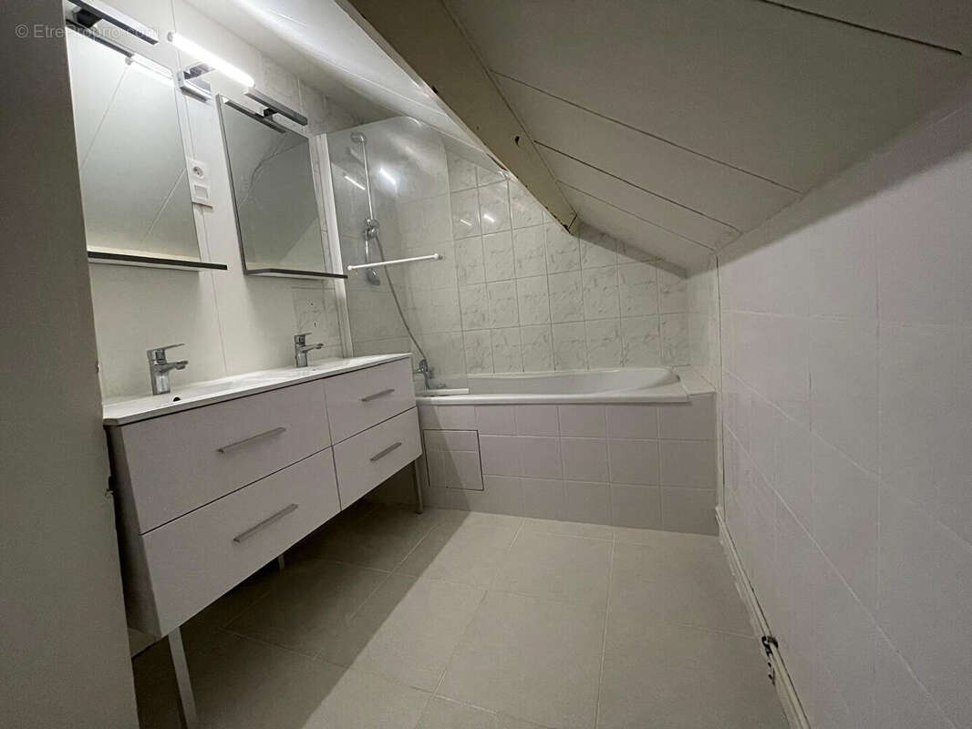 Maison à PORCHEVILLE