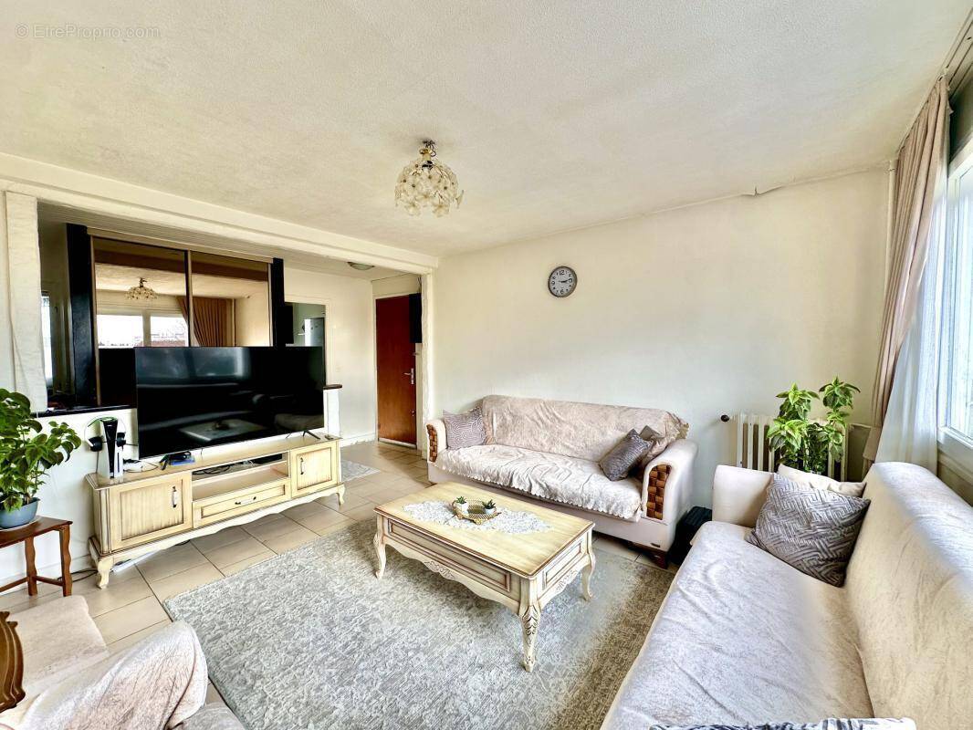 Appartement à RIS-ORANGIS