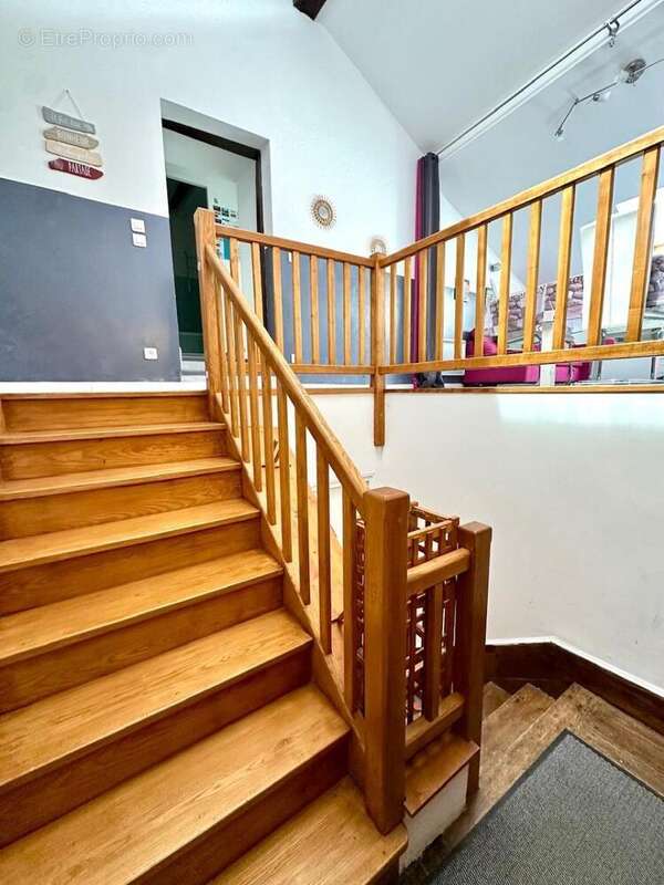   - Appartement à AX-LES-THERMES