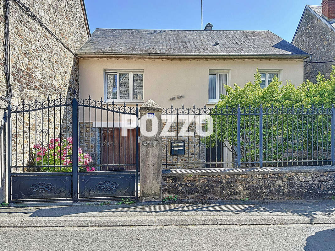 Maison à SAINT-JEAN-LE-THOMAS