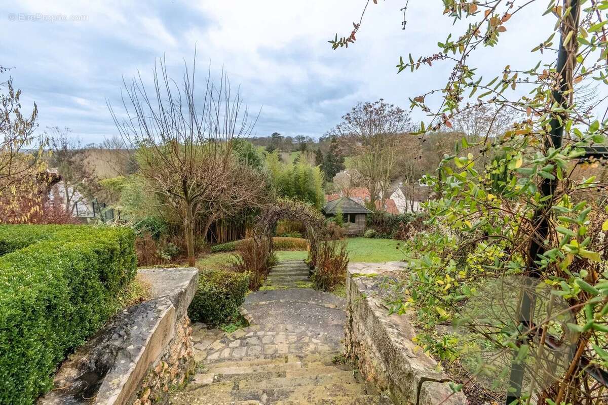 Maison à MONTFORT-L'AMAURY