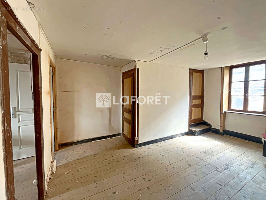 Maison à SAINT-AMOUR