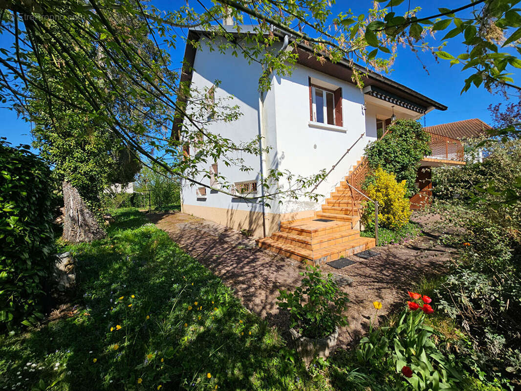 Maison à LE PONT-DE-BEAUVOISIN