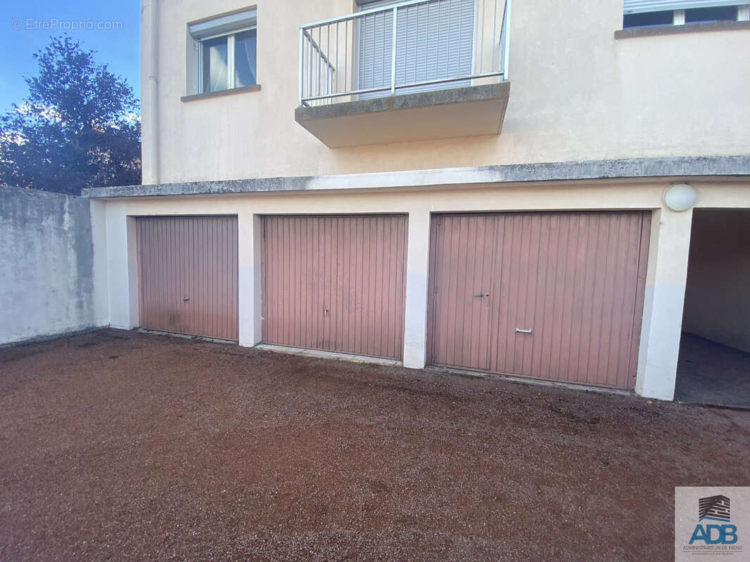 Appartement à LE COTEAU