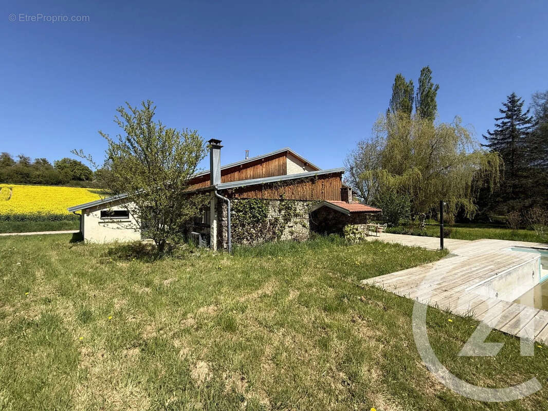 Maison 158 m² à Dommartin-Aux-Bois  - photo 17